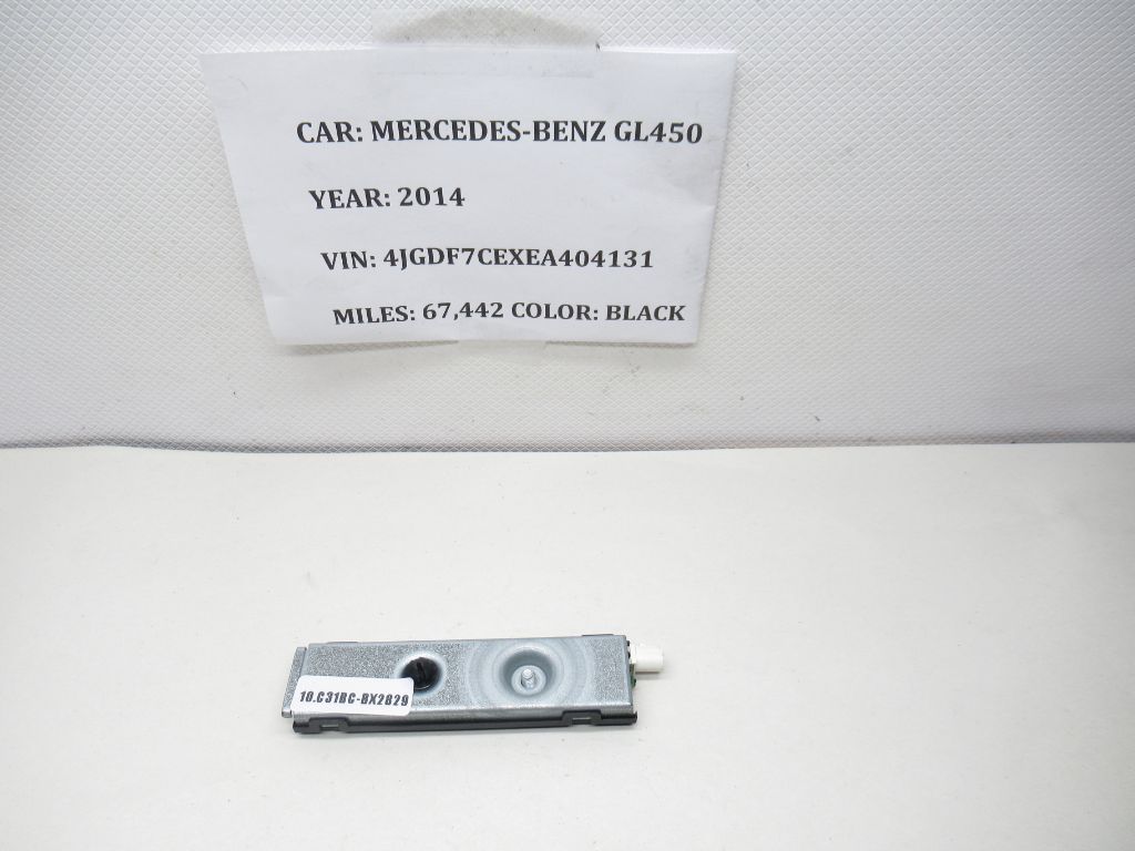 2012-2016 Mercedes-Benz GL450 Antenna Booster A2229055904 OEM