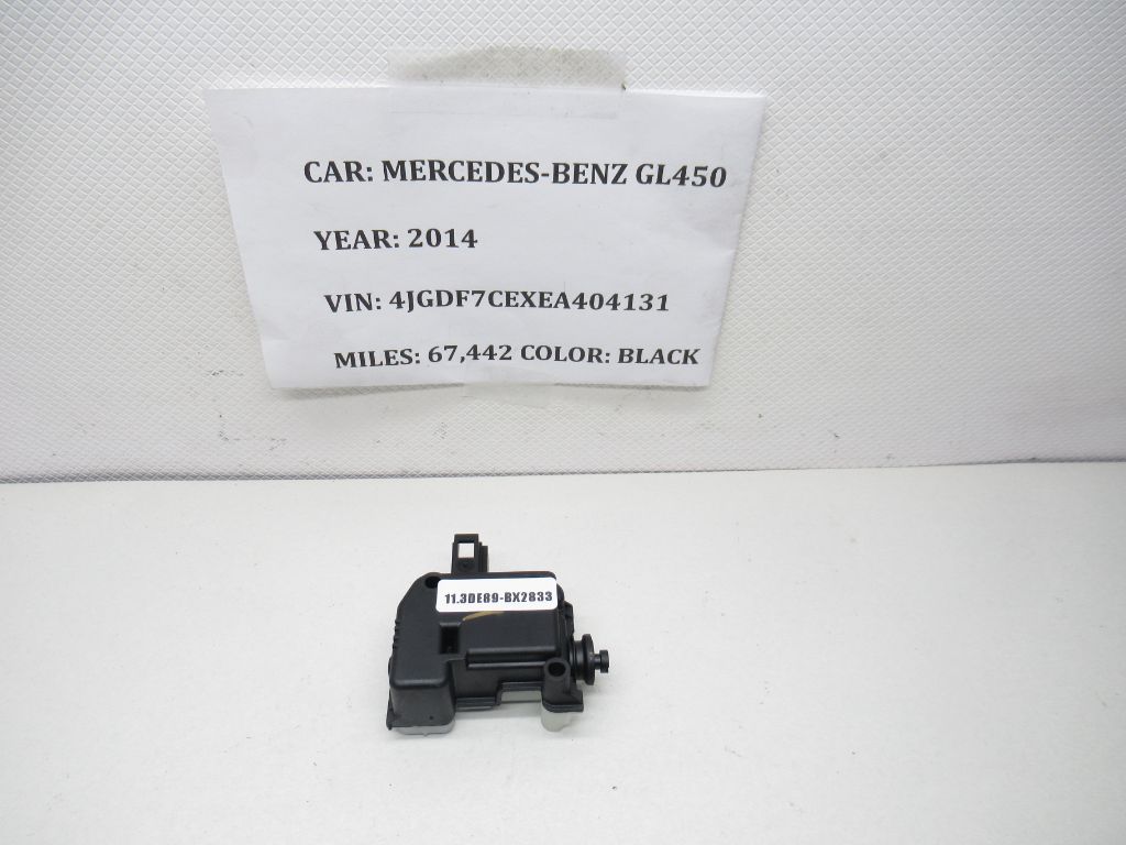 2014-2016 Mercedes GL450 Fuel Filler Door Lock Actuator Motor A2048205397 OEM