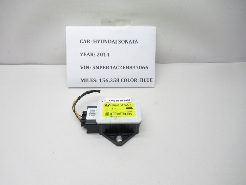 2011-2014 Hyundai Sonata Yaw Rate Sensor 95690-4Q100 OEM