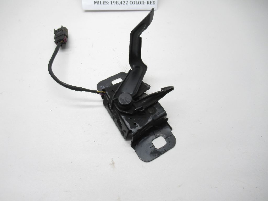 2010-2015 GMC Terrain Hood Latch Release 20856501 OEM