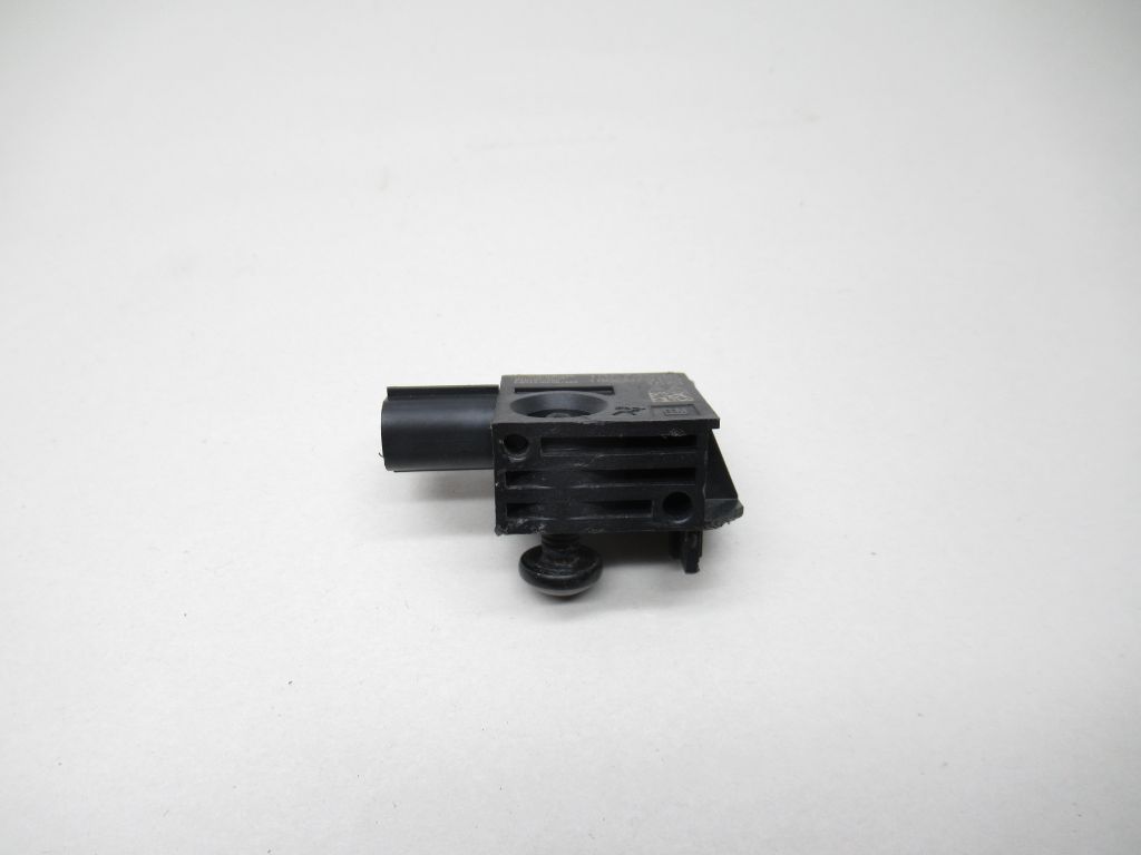 2010-2017  GMC Terrain Impact Sensor 13574936 OEM