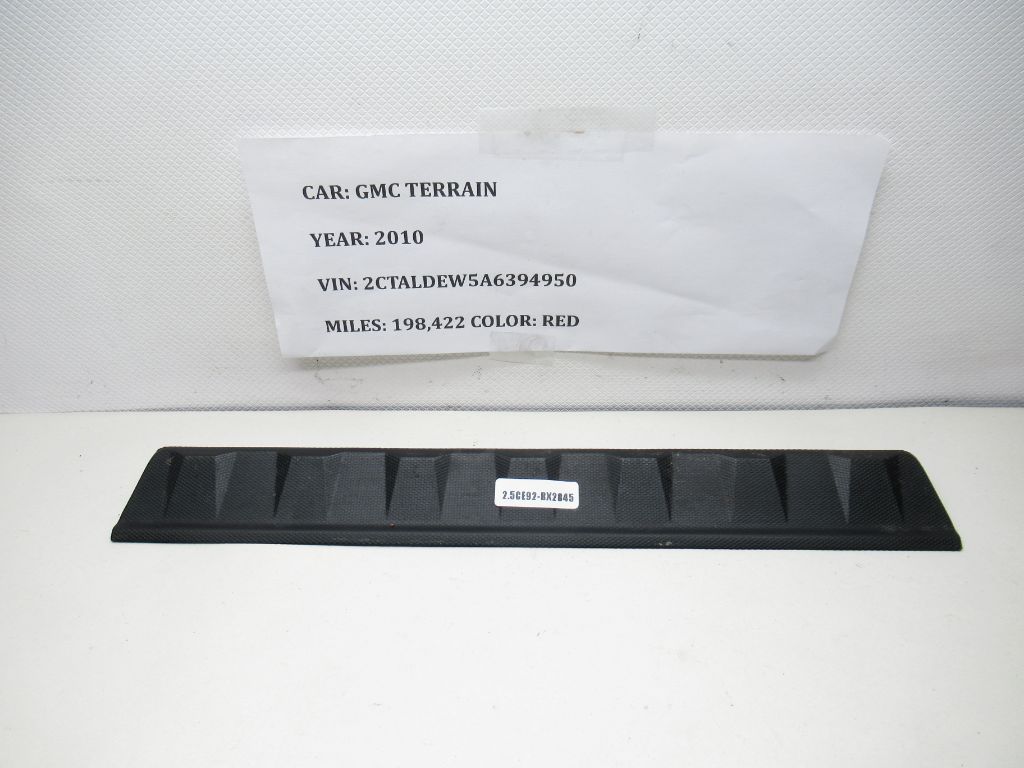 2010-2017 GMC Terrain Front Right or Left Scuff Plate-Step 25790571 OEM