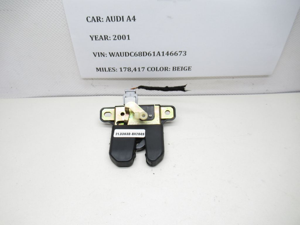 1996-2001 Audi A4 Quattro Trunk Lid Lock Latch Actuator 8D5827505 OEM