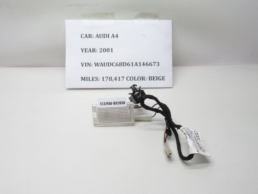 1999-2001 Audi A4 Interior Courtesy Light Lamp 8D1880302 OEM