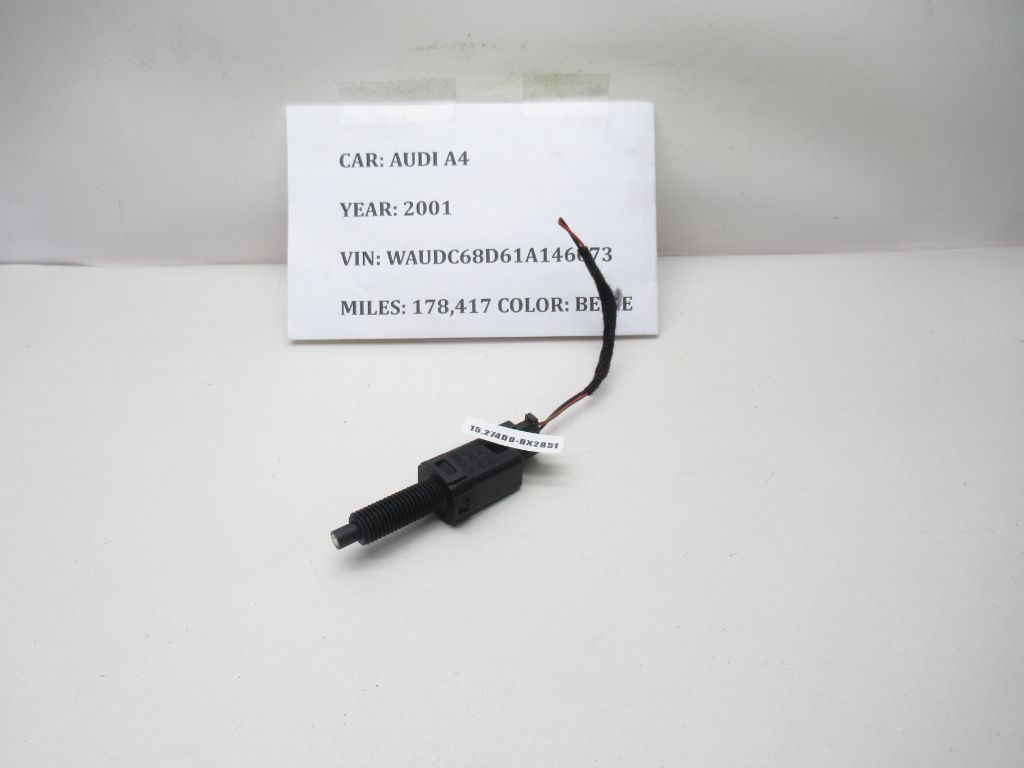 2000-2001 Audi A4 Clutch Pedal Switch 811907343B OEM