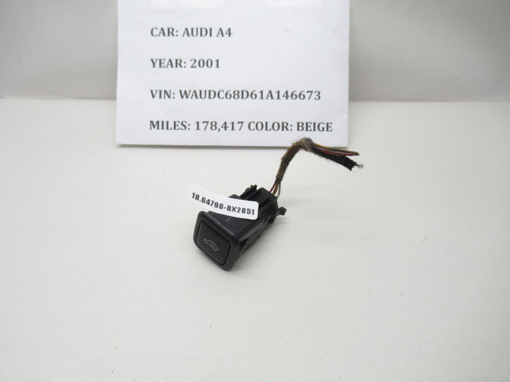 1998-2001 Audi A4 Alarm Switch 4B0962109A OEM