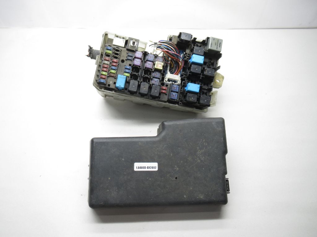 2006-2010 Mazda 5 Under Hood Engine Fuse Relay Box Assembly C23566760 OEM