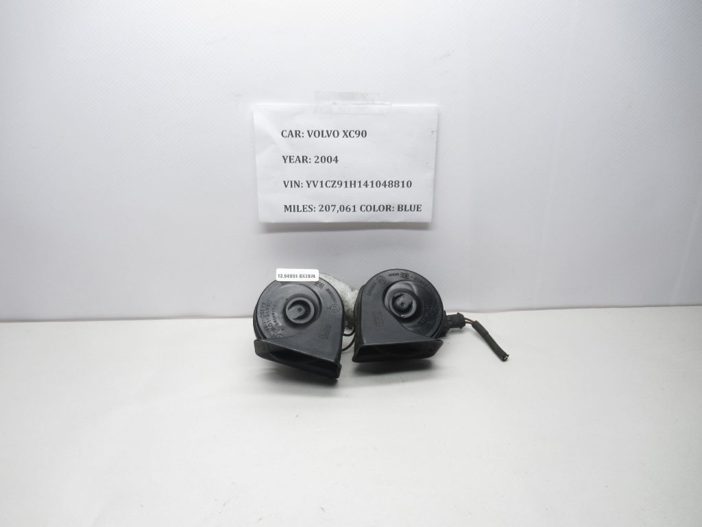 2004-2006 Volvo XC90 High & Low Tone Horn Alarm Signal Set 30655262 OEM