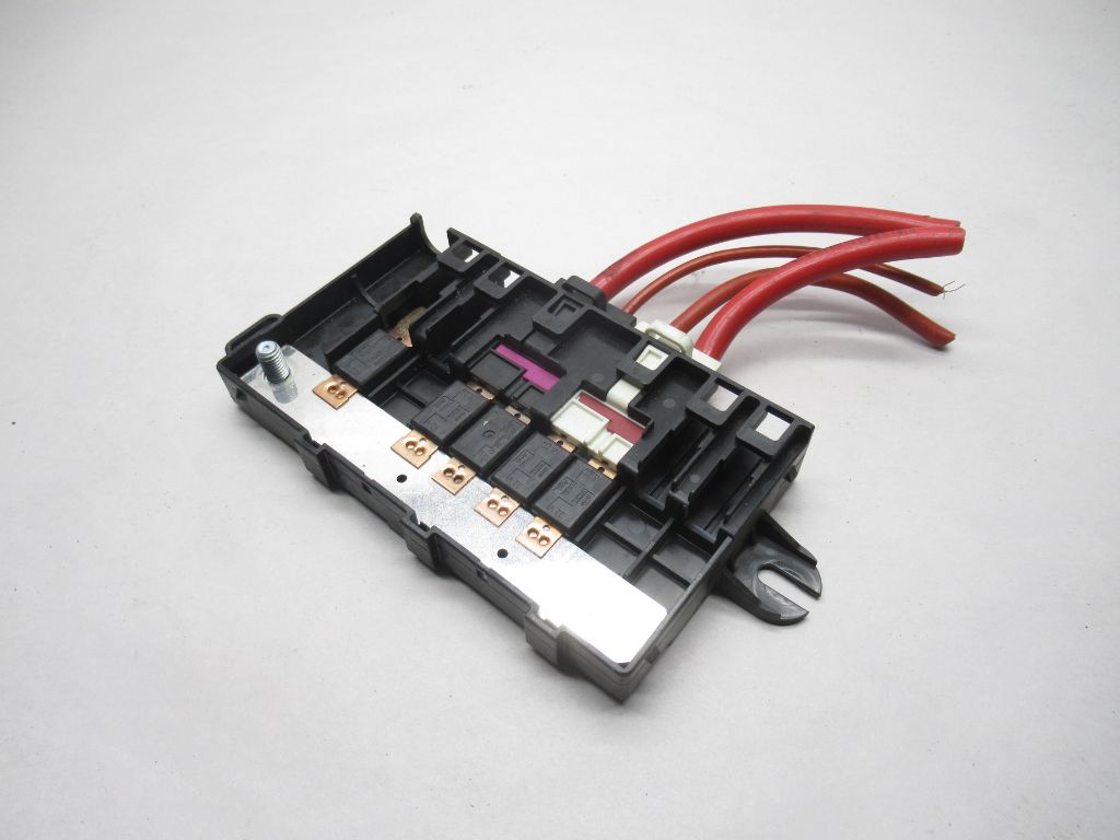 2005-2013 BMW 3 Series Fuse Box Relay Unit 10688710 OEM