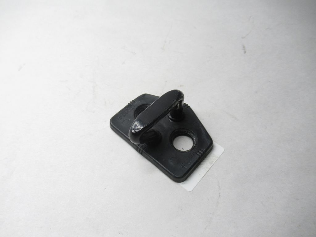 2001-2014 Volvo S60 S80 V70 XC90 Door Striker Lock Brace 30661367 OEM