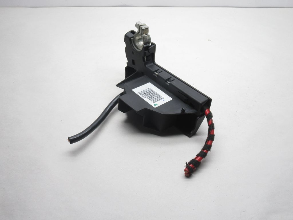 2011-2018 AUDI A8 D4 Battery Terminal Positive Clamp KB8J4590 OEM