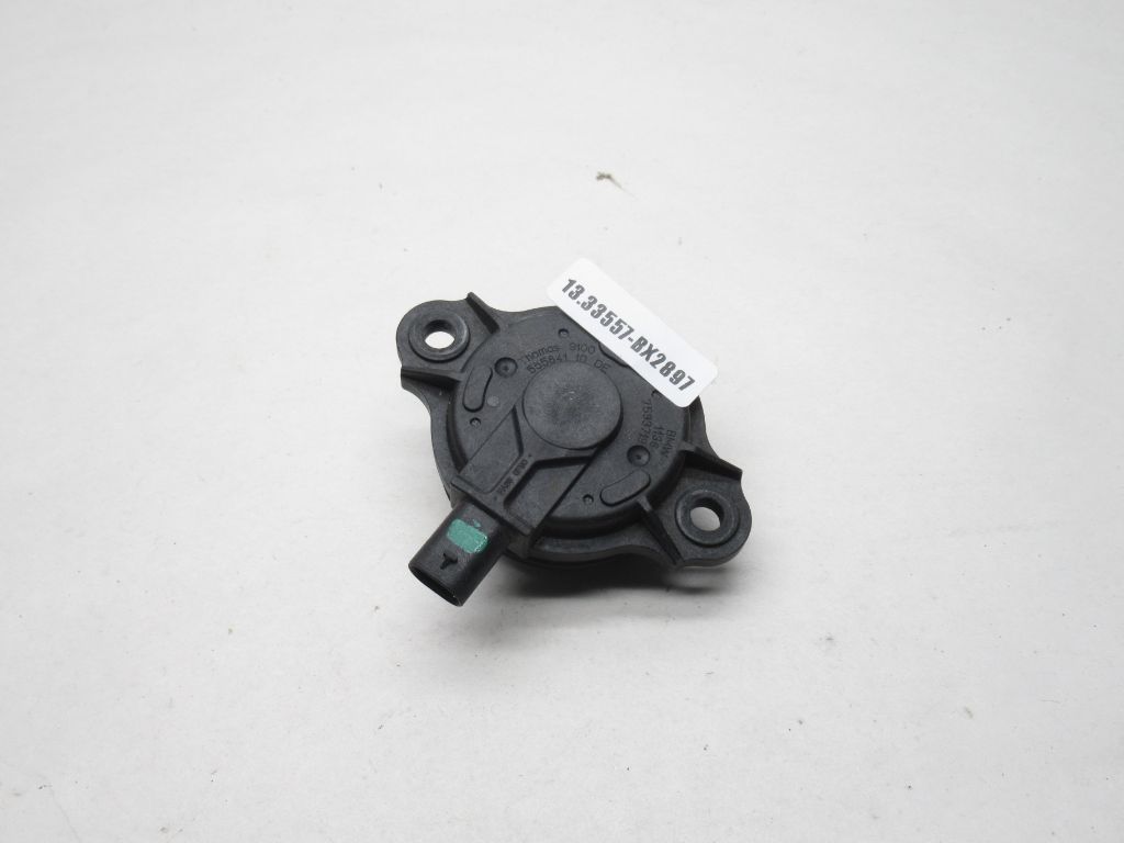 2013-2015 BMW X1 Valve Timing Solenoid Actuator 7593719 OEM