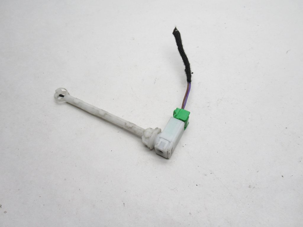 2003-2014 Volvo XC90 A/C Temperature Sensor 30665118 OEM