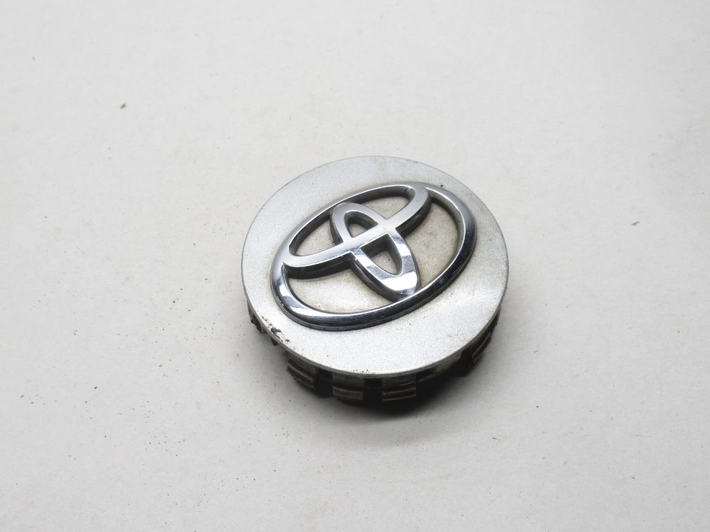 2013-2015 Toyota Camry Wheel Center Cap 42603-08030 OEM