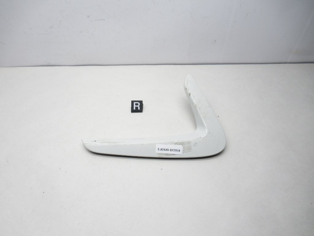 2017-2020 BMW 430I Right Fender Hood Scoop Air Duct Trim 7465292 OEM