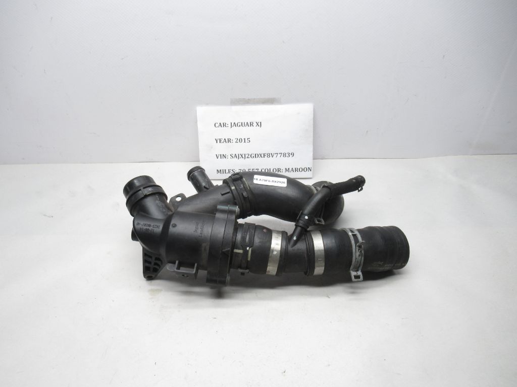 2013-2019 Jaguar XJ Gas Engine Coolant Thermostat Housing 8W93-8555-AE OEM