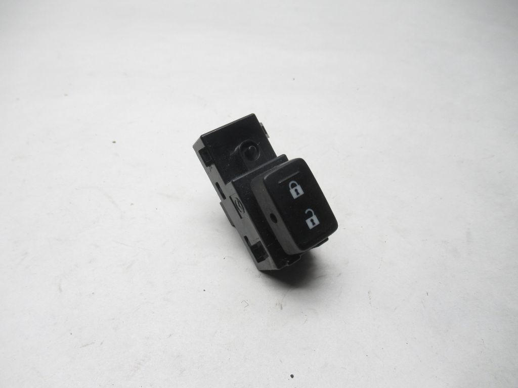 2018-2020 Mazda CX-9 Door Lock Switch DB4G66660 OEM
