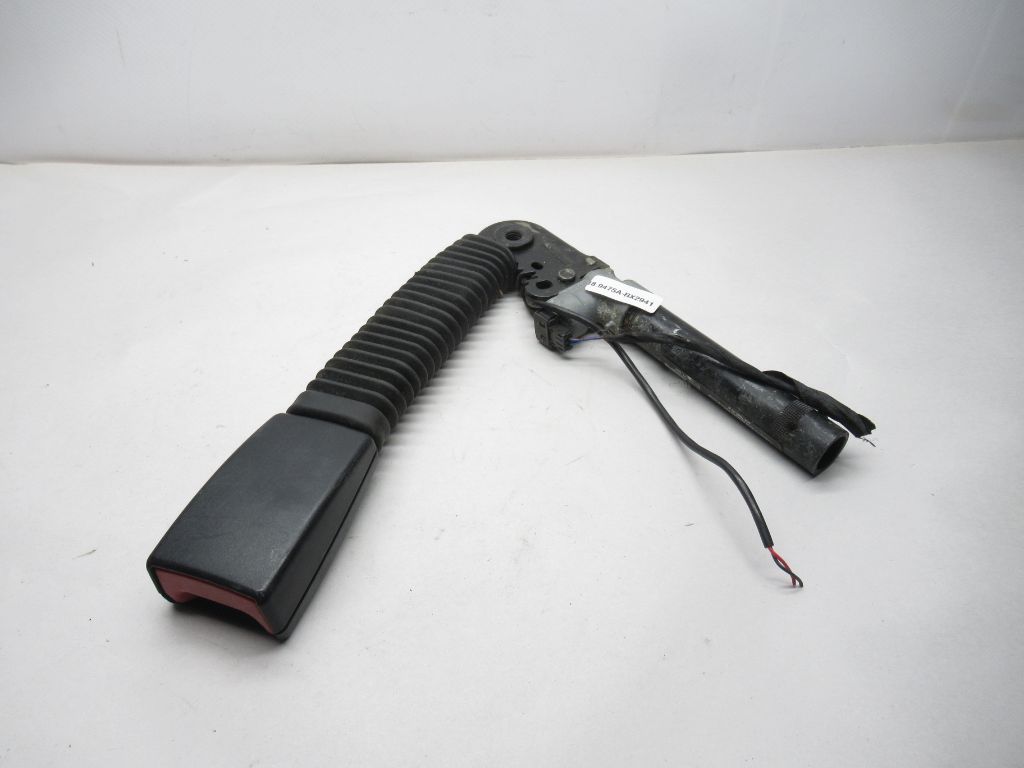 2011-2013 BMW 5 Series Front Seat Belt Buckle & Tensioner 615796400D OEM