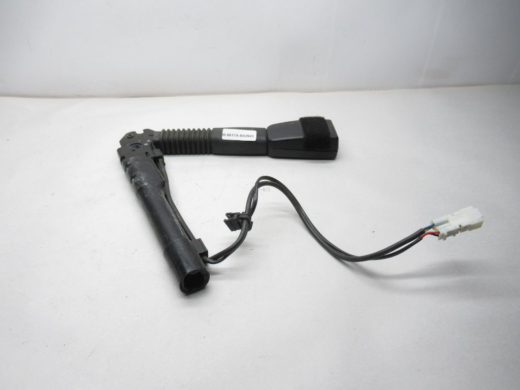 2013-2018 BMW 320i 328i Front Left Seat Belt Buckle Tensioner 7259387 OEM