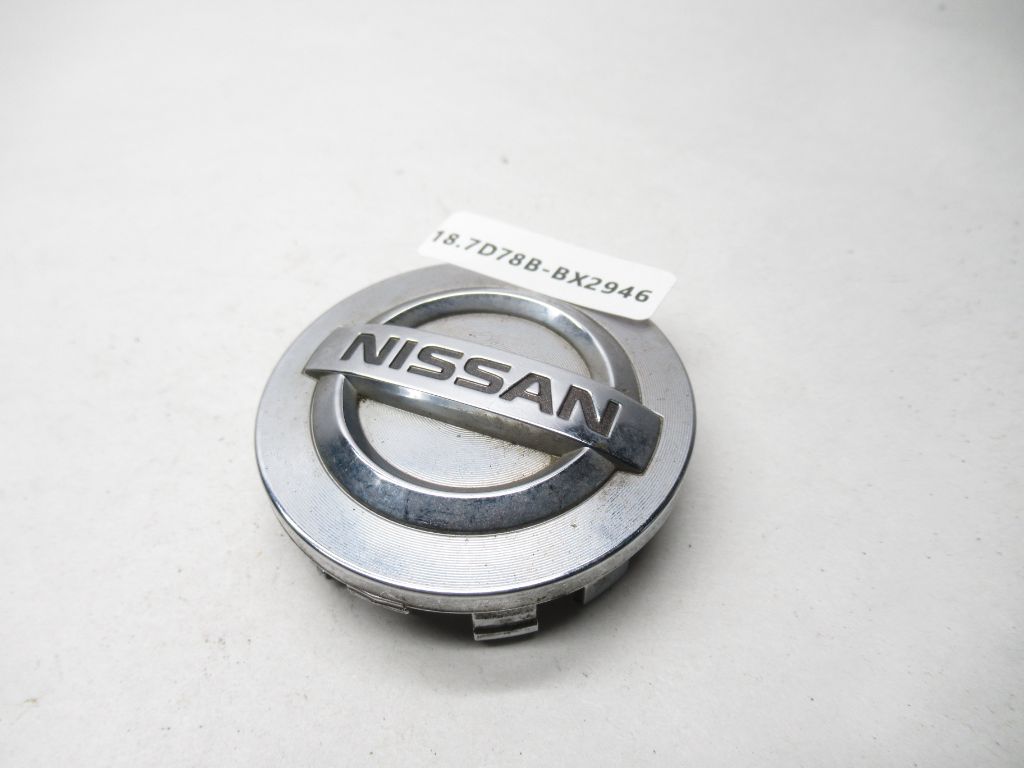 2015-2018 Nissan Murano Wheel Center Cap Hub Cap 40343-5Y700 OEM