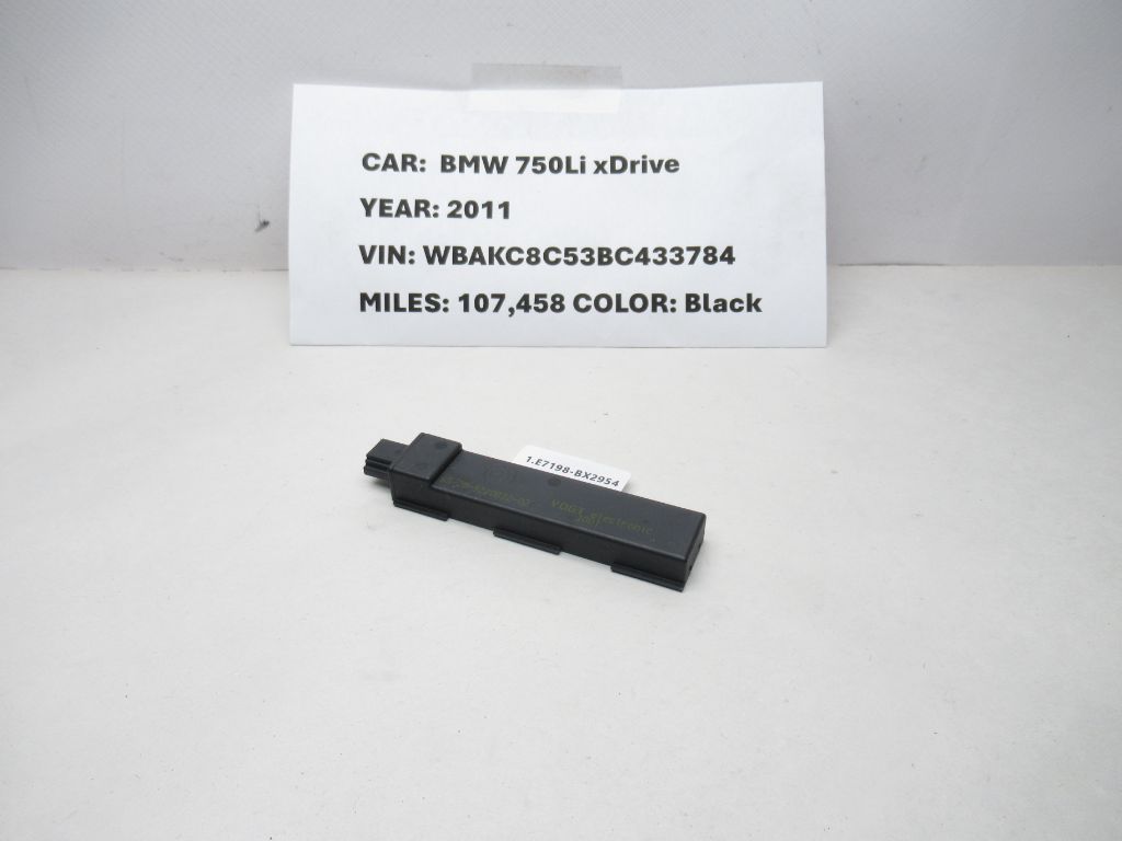 2011-2015 BMW 750Li xDrive Antenna Keyless Entry 6520922083202 OEM