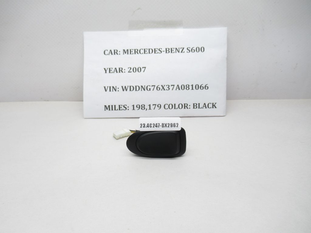 2007-2010 Mercedes S600 Steering Wheel Shift Paddle Switch Button 2218211751 OEM