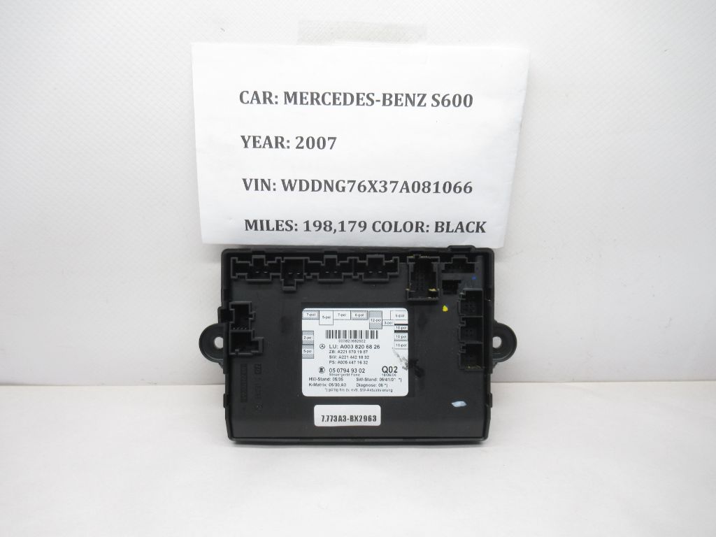 2007-2013 Mercedes S600 S550 Rear Door Control Module A0038206826 OEM