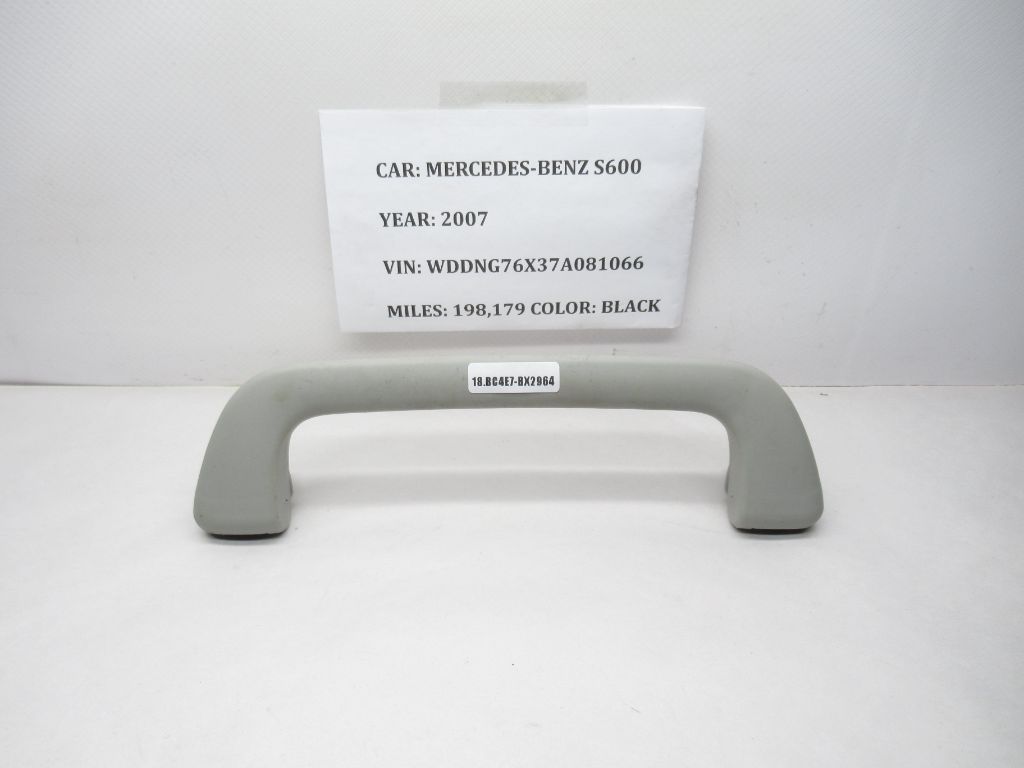 2007-2013 Mercedes S600 Rear Left Or Right Roof Grab Handle A2218100551 OEM