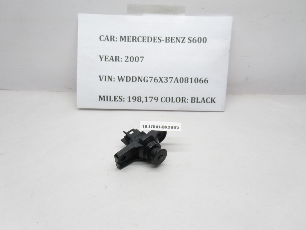 2007-2013 Mercedes-Benz S600 Temperature Sensor A2218300672 OEM