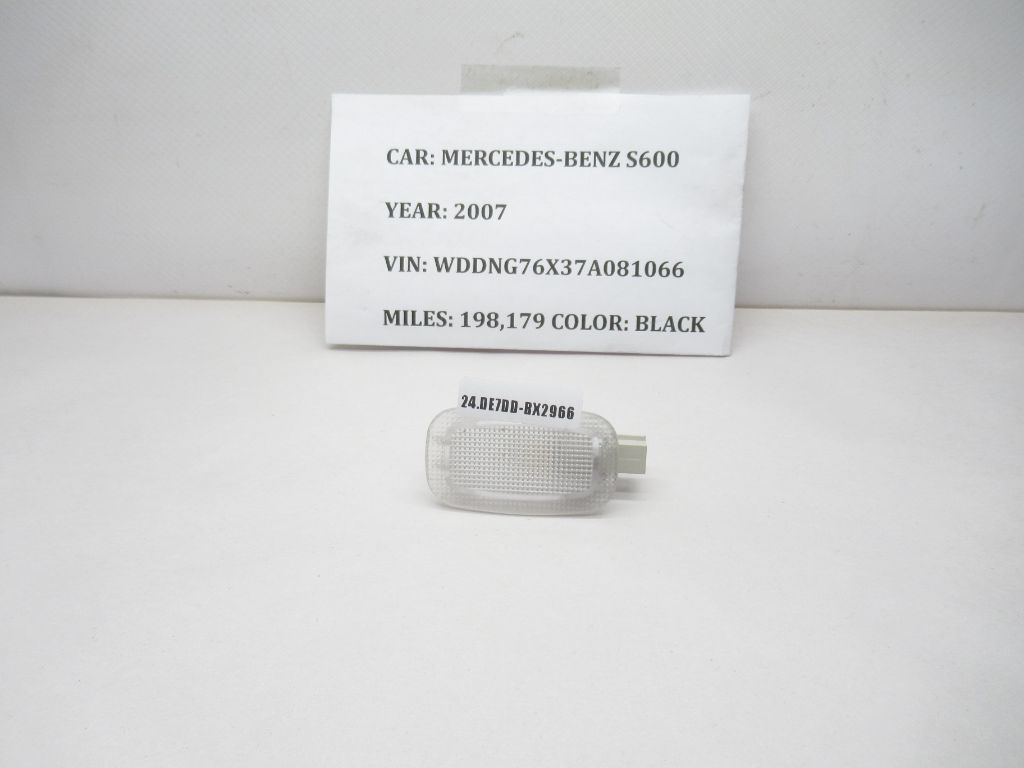 2007-2013 Mercedes S600 S550 Interior Courtesy Light Lamp A2218200401 OEM