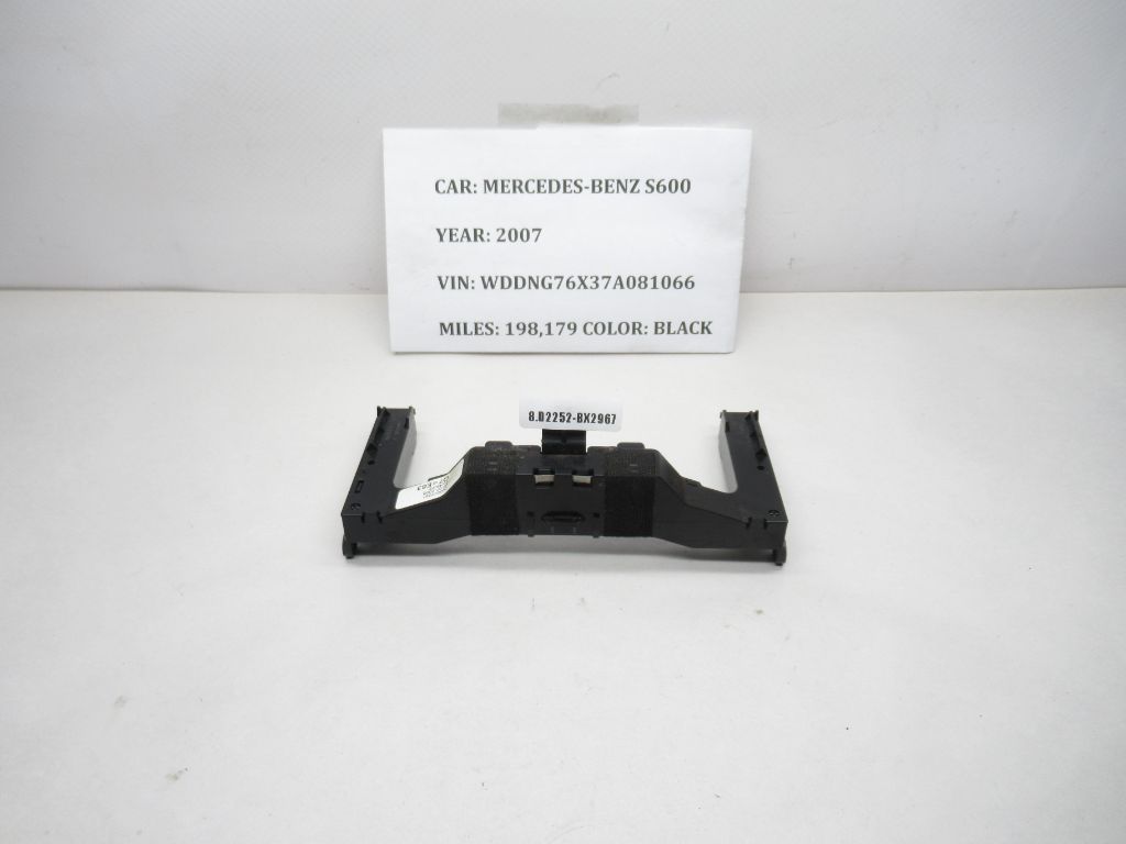 2007-2013 Mercedes S600 Center Arm Back Lock Bracket A2216800077 OEM