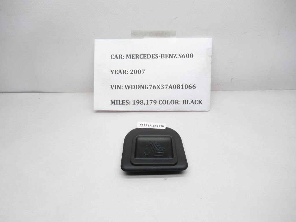 07-13 Mercedes S600 Child Seat Buckle Cover Top Anchor Mount A2216930133 OEM