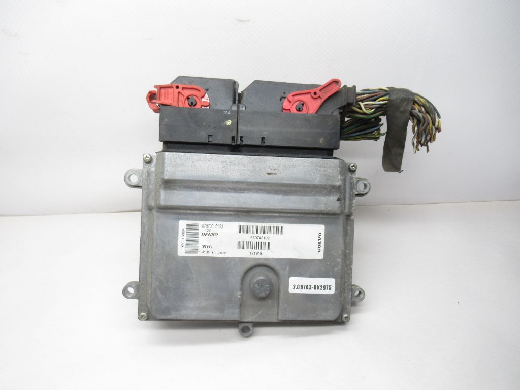 2004-2006 Volvo S40 Engine Control Unit P30743102 OEM