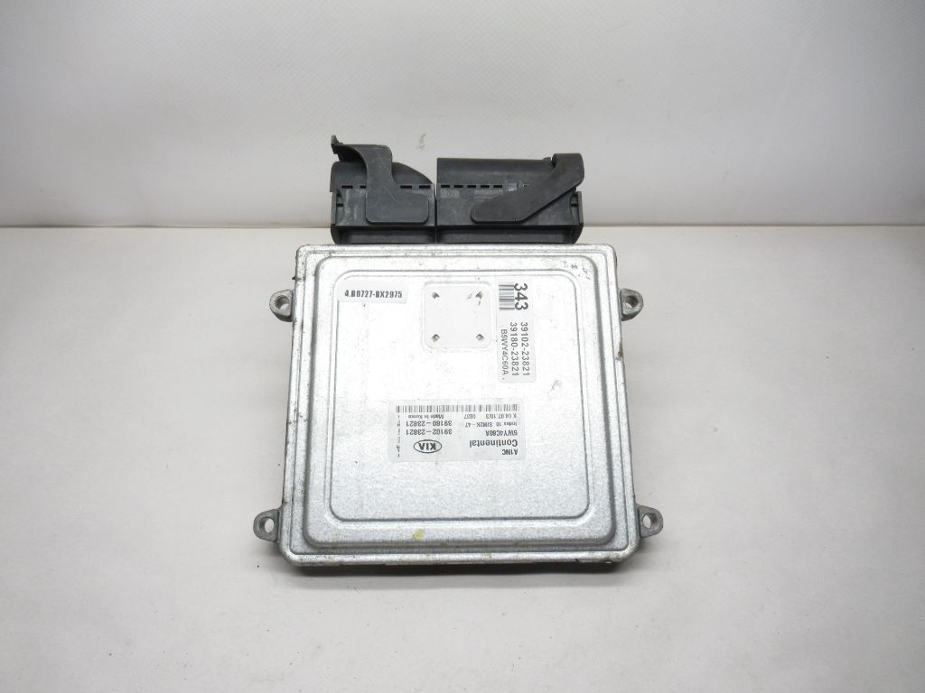 2011 Kia Soul Engine Control Computer Module 39102-23821 OEM