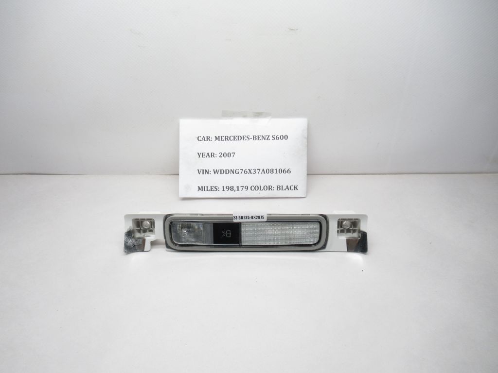 2007-2009 Mercedes-Benz S600 S550 Right Reading Light  A2218201601 OEM