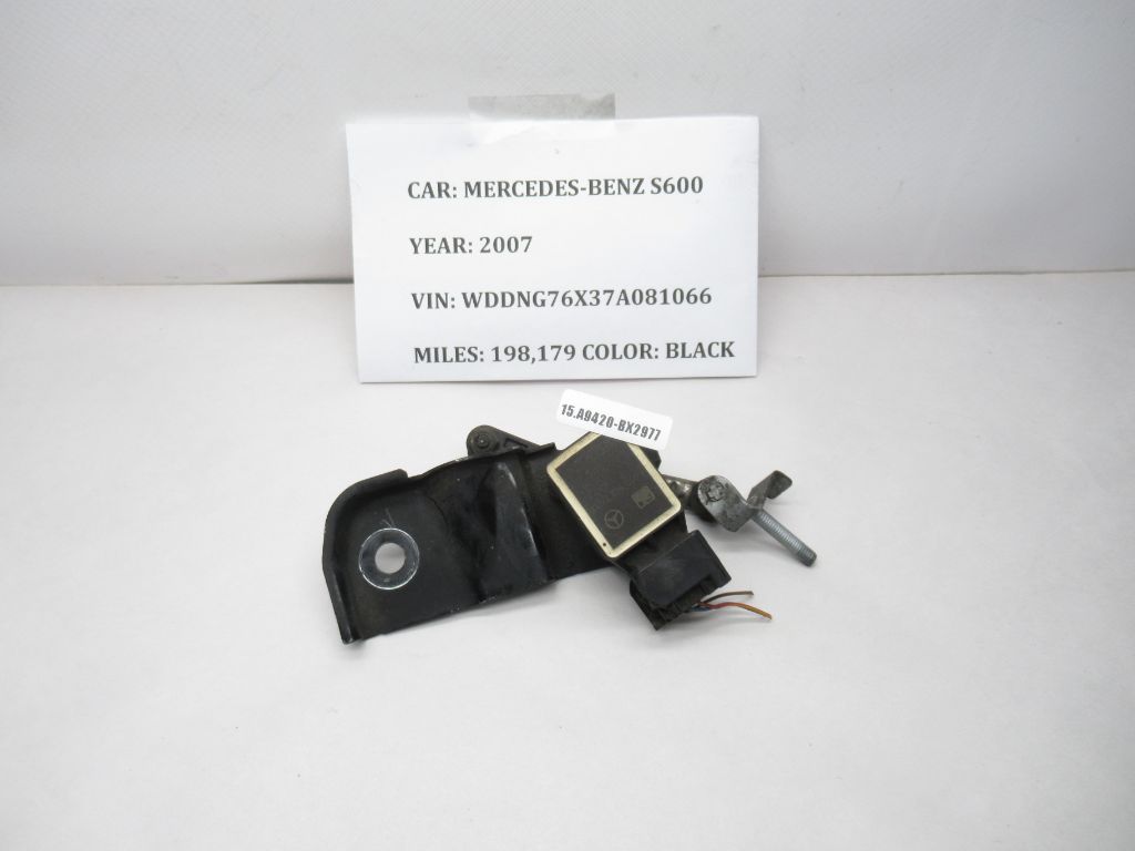 2007-2013 Mercedes Benz Suspension Level Sensor Module Unit A0105427717 OEM