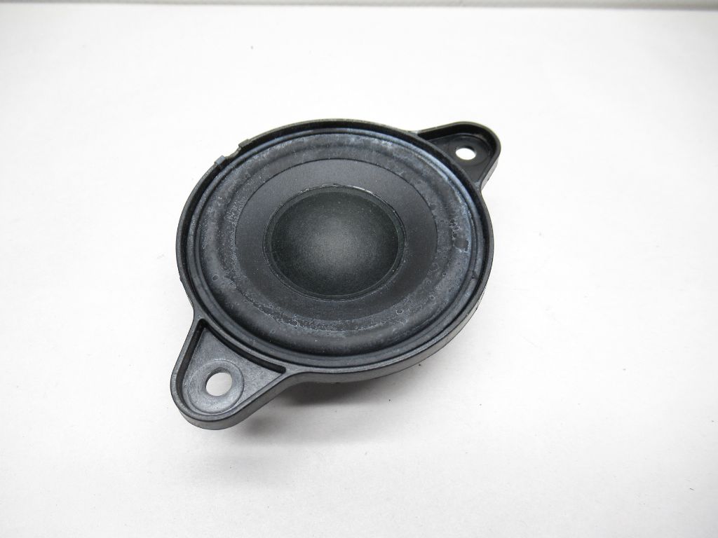 2013-2018 Mercedes CLS-Class Front Door Audio Speaker A2048205902 OEM