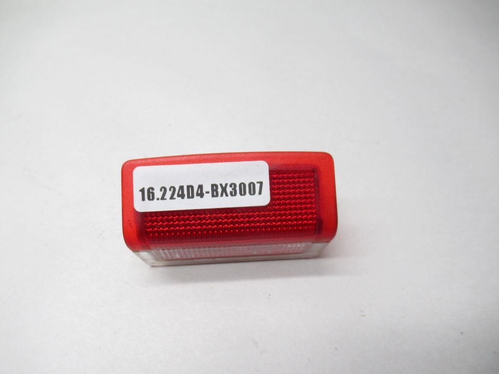 2013-2016 Mercedes-Benz GL450 Courtesy Lamp A0028201901 OEM