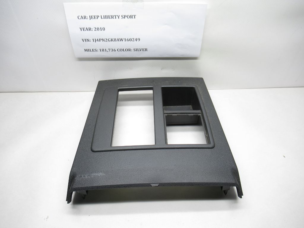 2009-2012 Jeep Liberty Center Console Shifter Bezel 1BT61XDVAC OEM