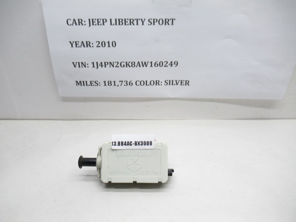 2002 -2012 Liberty Brake Stop Light Lamp Button Switch 56045043AG OEM