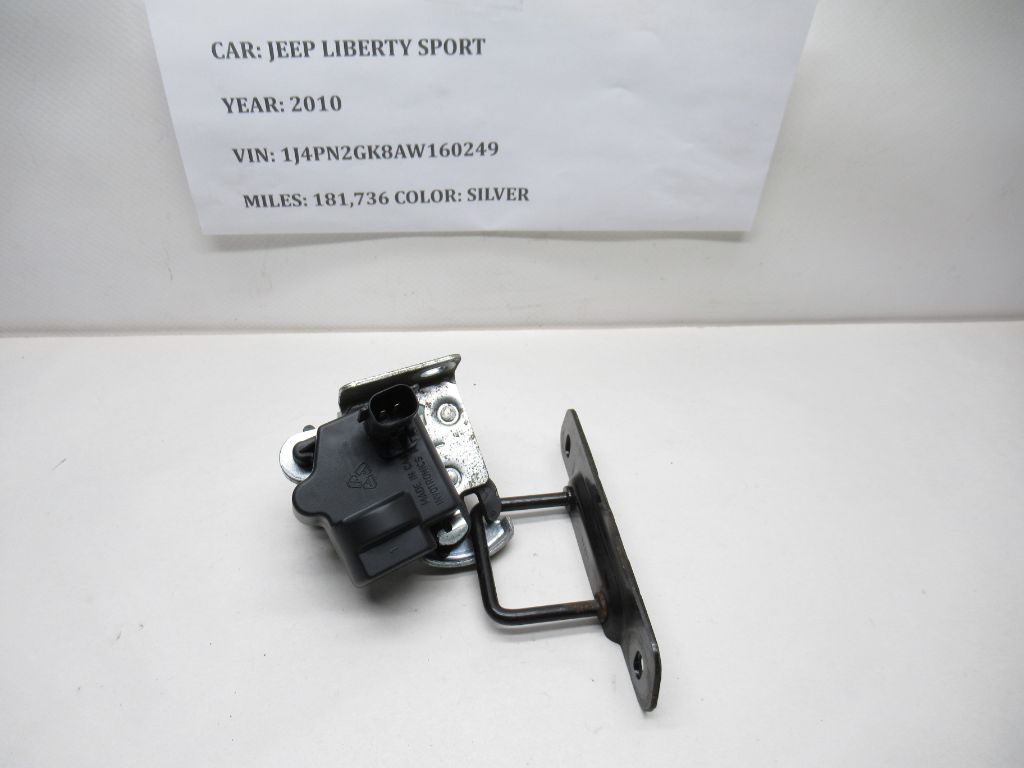 2008-2012 Jeep Liberty Lift Gate Glass Latch Lock Commander 55396445AB OEM