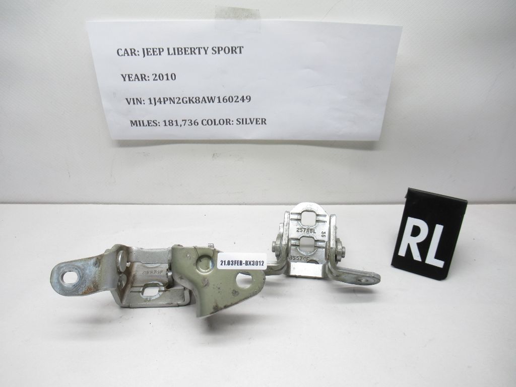 2008-2012 Jeep Liberty Left Rear Back Upper & Lower Hinges 257ABL /  85574F OEM