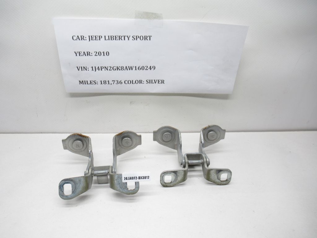 2008-12 Jeep Liberty Tailgate Liftgate Hinges 57010182AD OEM