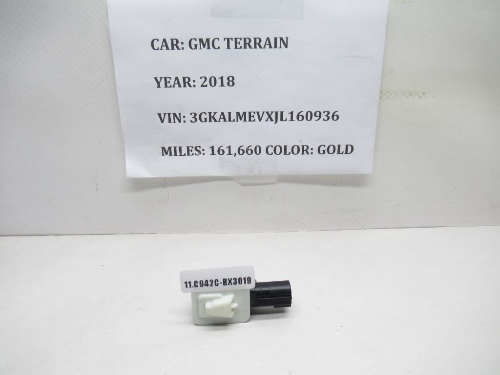 2018-2022 GMC Terrain Impact Sensor 13576422 OEM