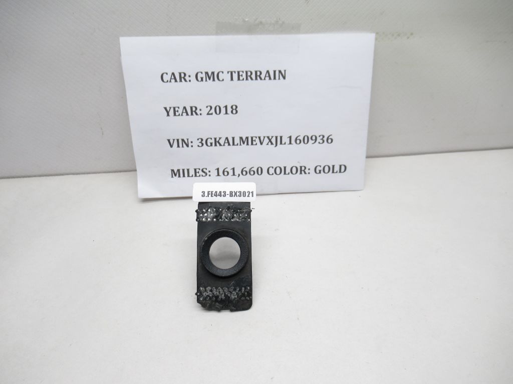 2018-2024 GMC Terrain Rear Parking Assist Alarm Sensor Bracket 84120941 OEM