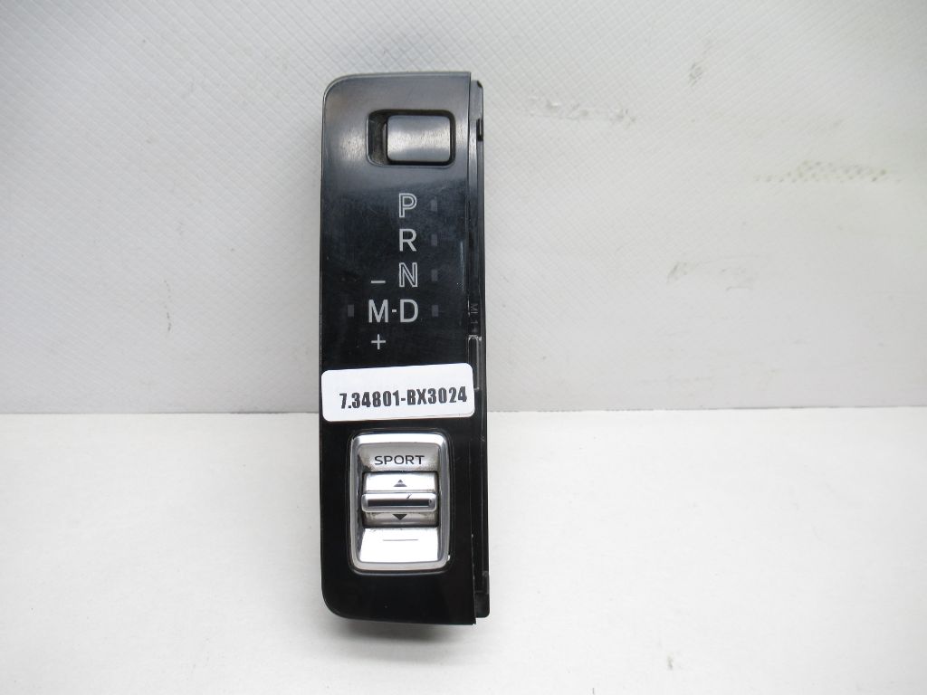 2014-2018 Mazda 3  Center Console  Gear Shift Display 120017406 OEM