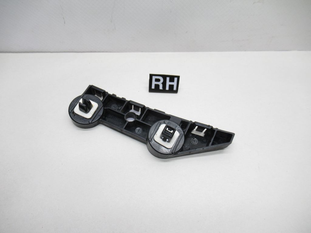 14-20 INFINITI Q50 Rear Right Bumper Clip Retainer Bracket 852244GA0A OEM