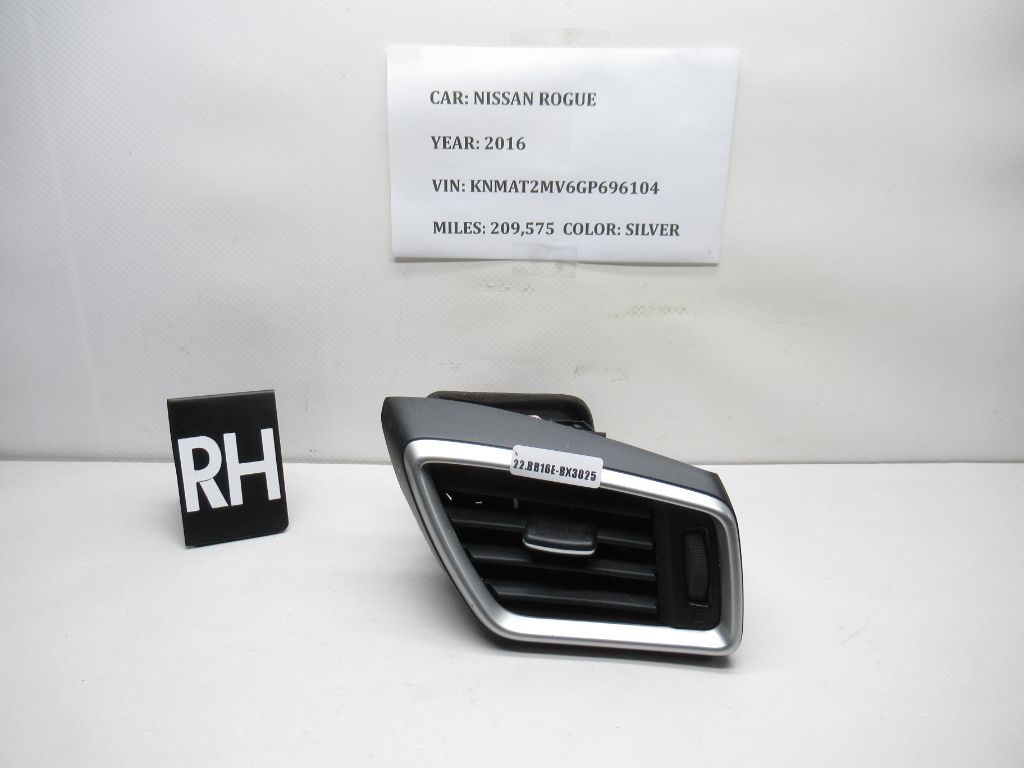 14-20 Nissan Rogue Front Dash Dashboard Right Side Fresh Air Vent 687605HA0A OEM