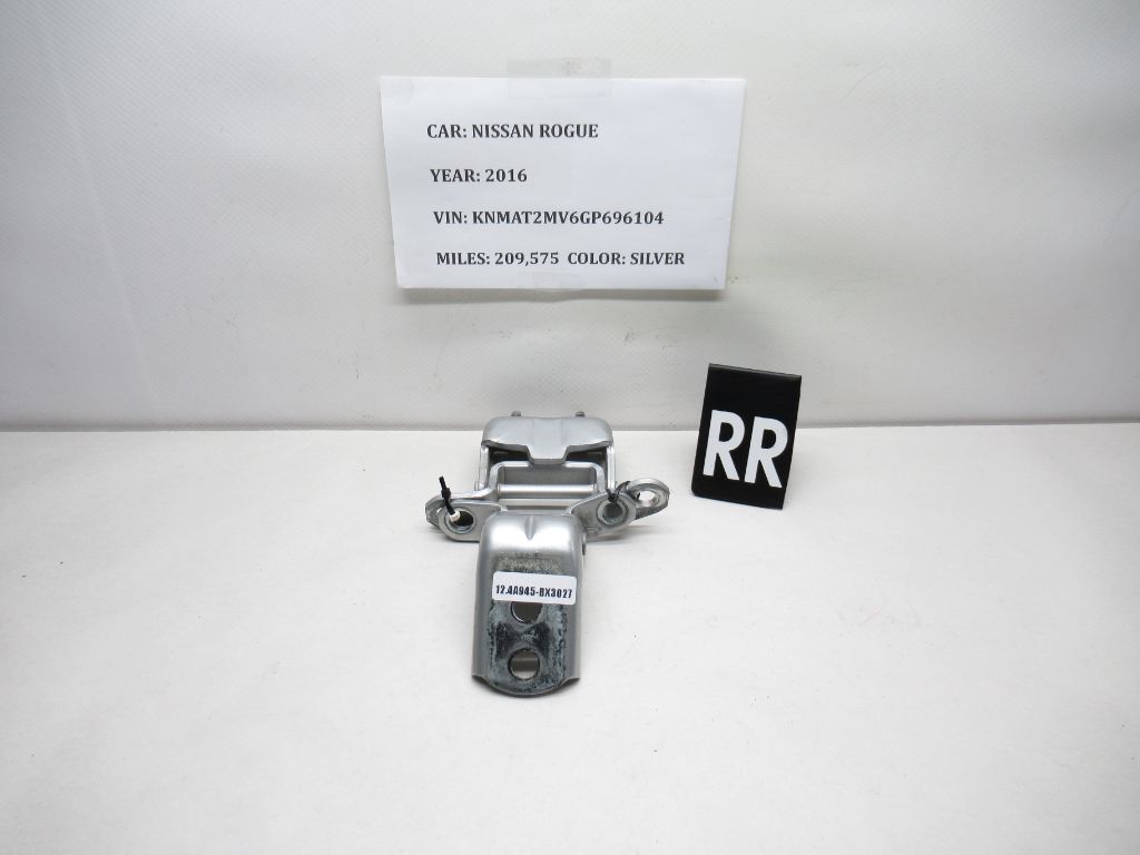 2015-2019 Nissan Rogue Right Rear Upper & Lower Hinge Hinges 824009AM0A OEM