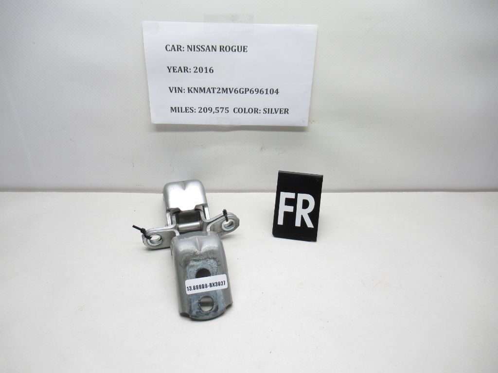 16-19 Nissan Rogue Front Right Side Upper & Lower Door Hinge Set 80401-5HA0A OEM